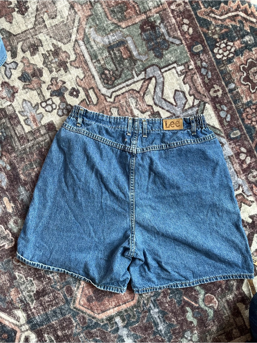 Vintage Lee High-Waist Blue Denim Shorts - Size 31” W